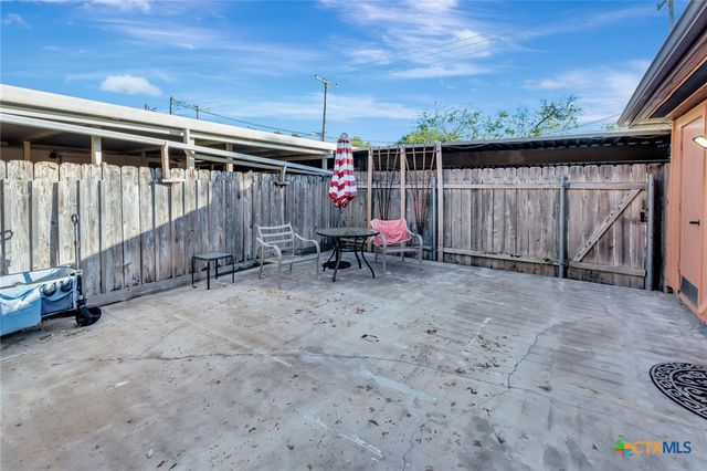 17 Northshire Street, Victoria, TX 77904