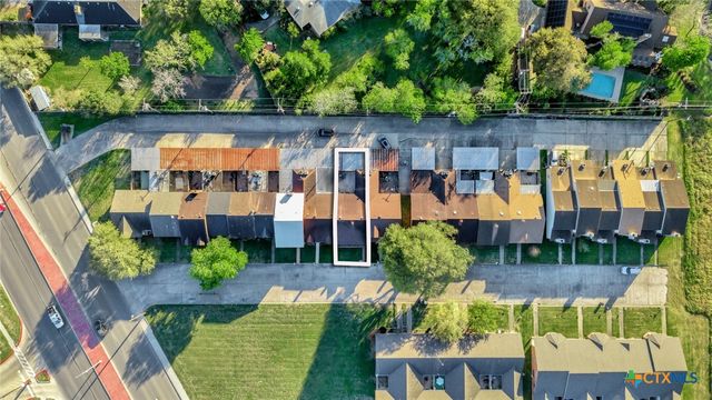 17 Northshire Street, Victoria, TX 77904