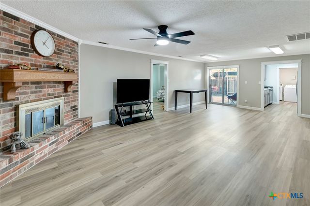 17 Northshire Street, Victoria, TX 77904