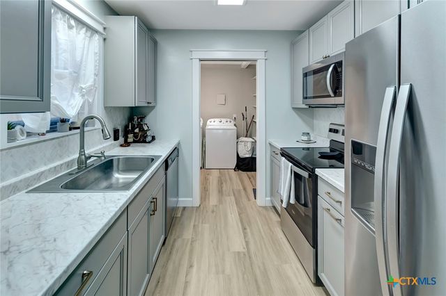 17 Northshire Street, Victoria, TX 77904