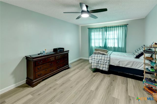 17 Northshire Street, Victoria, TX 77904