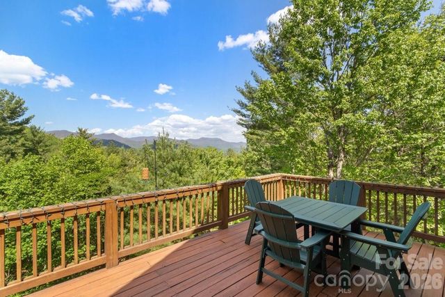 31 Bear Den Road, Asheville, NC 28805