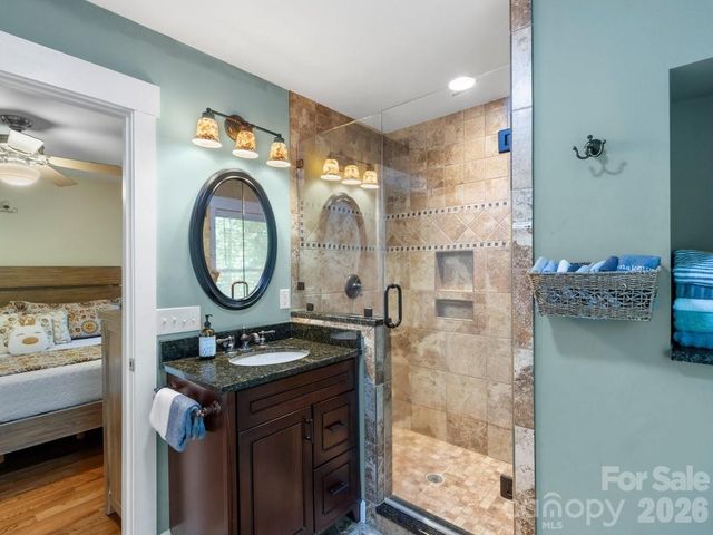 31 Bear Den Road, Asheville, NC 28805