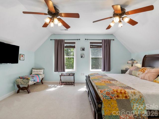 31 Bear Den Road, Asheville, NC 28805