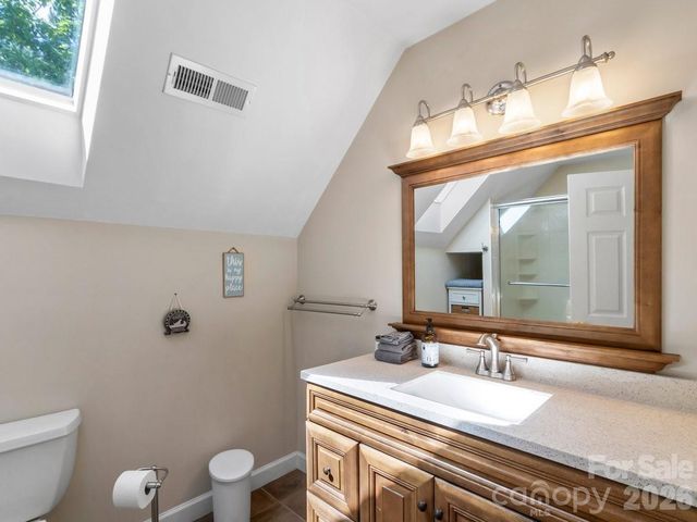 31 Bear Den Road, Asheville, NC 28805