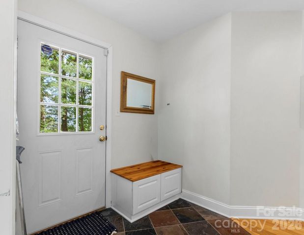 31 Bear Den Road, Asheville, NC 28805