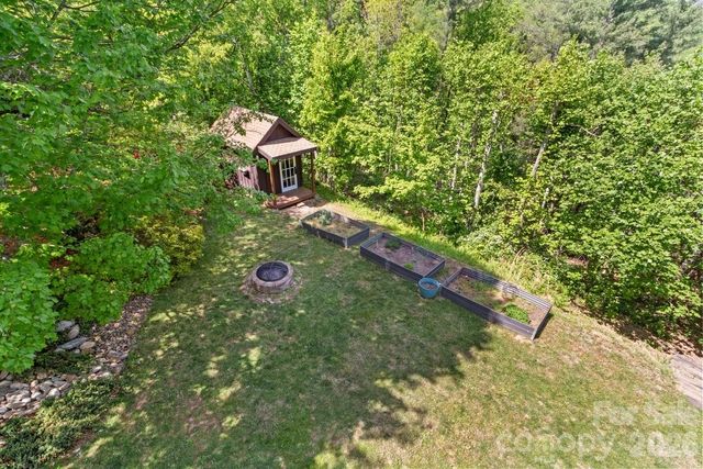 31 Bear Den Road, Asheville, NC 28805