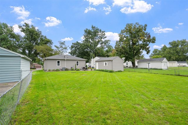 4042 40th Street, Des Moines, IA 50310