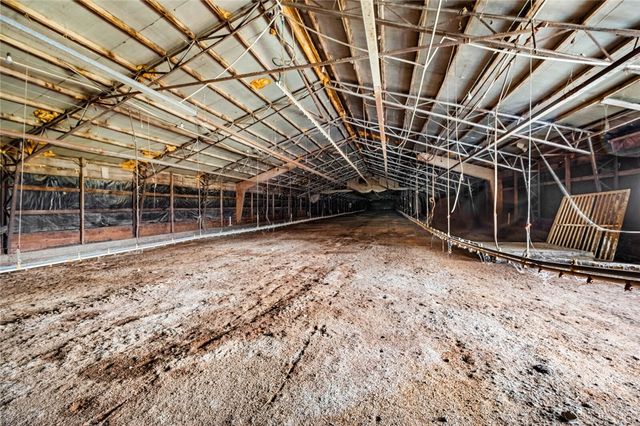 15165 Peterson Road, Gentry, AR 72734