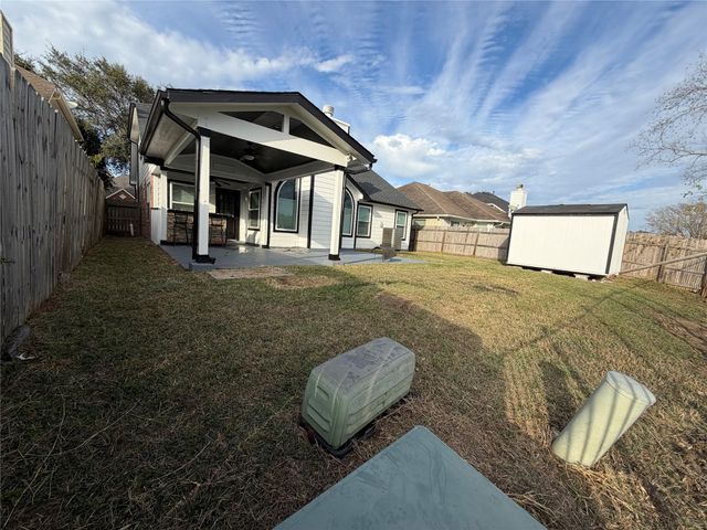4230 Geronimo Lake Drive, Houston, TX 77047