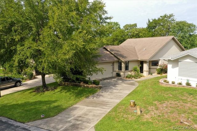 58 Byrsonima Circle, Homosassa, FL 34446