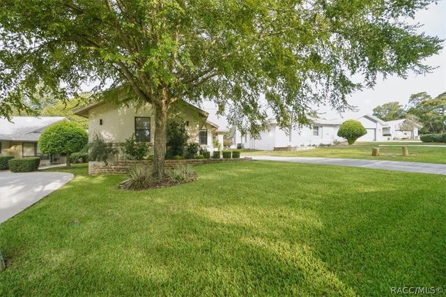 58 Byrsonima Circle, Homosassa, FL 34446