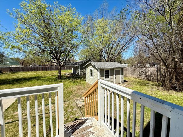 619 Wood, Royse City, TX 75189