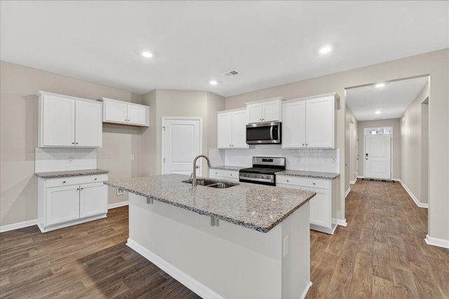 104 Green Passage Lane, Summerville, SC 29486