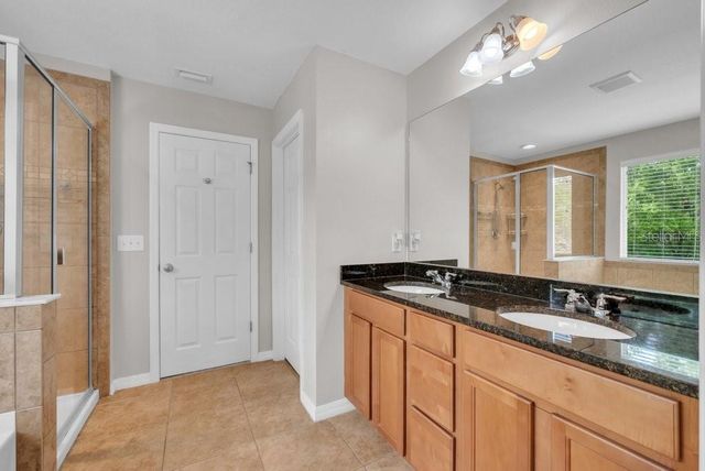 5204 BANNISTER PARK LANE, Lithia, FL 33547