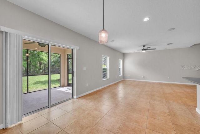 5204 BANNISTER PARK LANE, Lithia, FL 33547