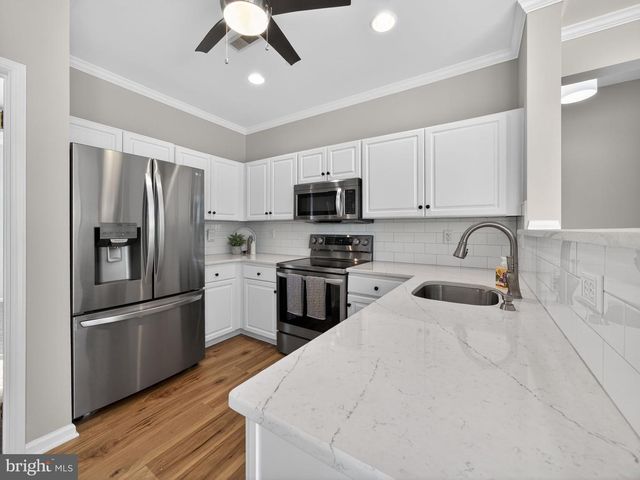 11101 CORNERSTONE DR, Yardley, PA 19067