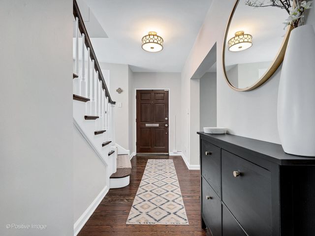 712 N Catherine Avenue, La Grange Park, IL 60526