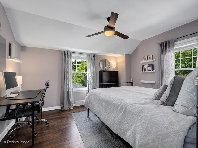 712 N Catherine Avenue, La Grange Park, IL 60526