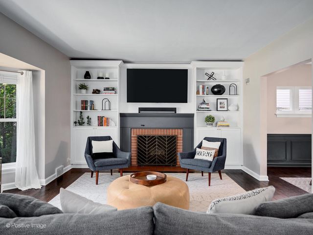 712 N Catherine Avenue, La Grange Park, IL 60526