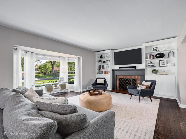 712 N Catherine Avenue, La Grange Park, IL 60526