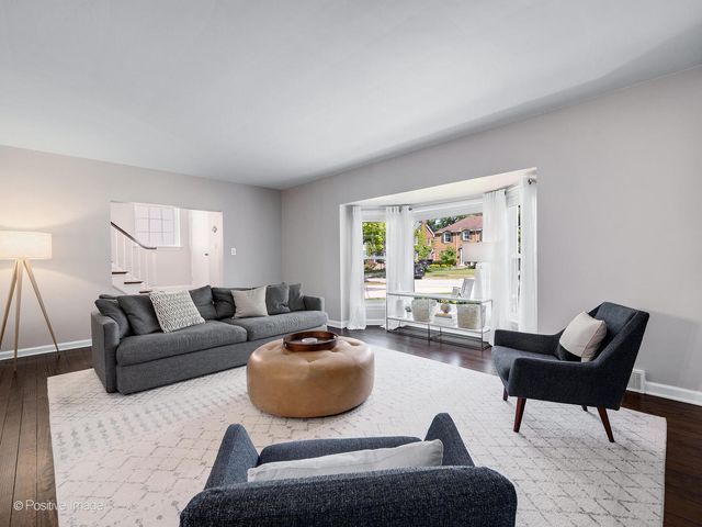 712 N Catherine Avenue, La Grange Park, IL 60526