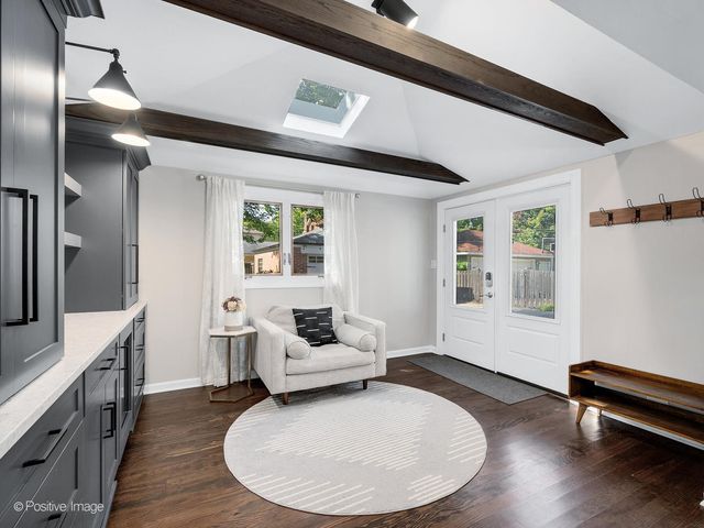 712 N Catherine Avenue, La Grange Park, IL 60526