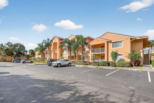 201 SW Palm Dr Apt 201, Port St Lucie, FL 34986