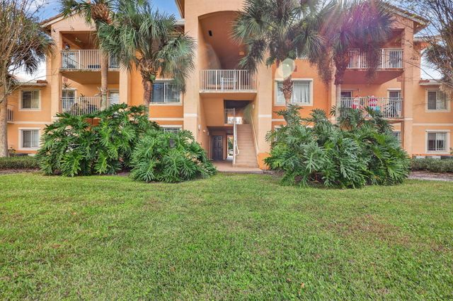 201 SW Palm Dr Apt 201, Port St Lucie, FL 34986