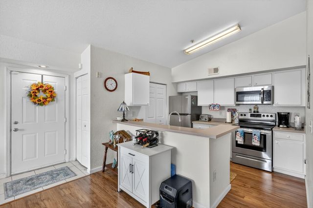 201 SW Palm Dr Apt 201, Port St Lucie, FL 34986