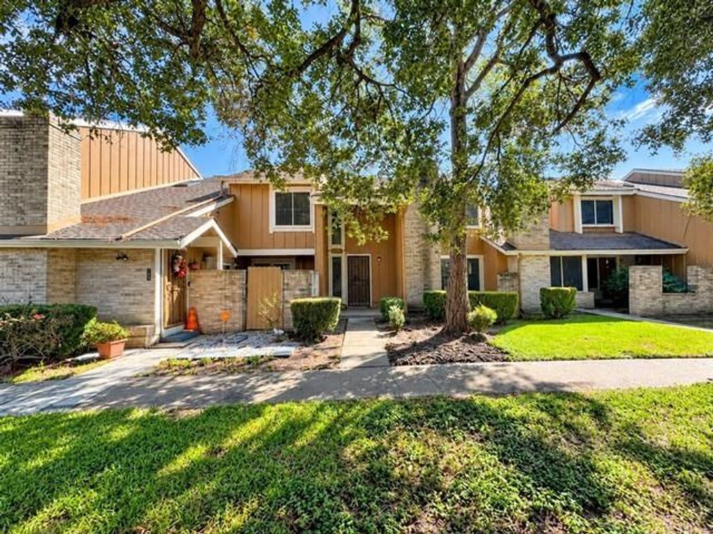 6167 Dryad Drive, Houston, TX 77035