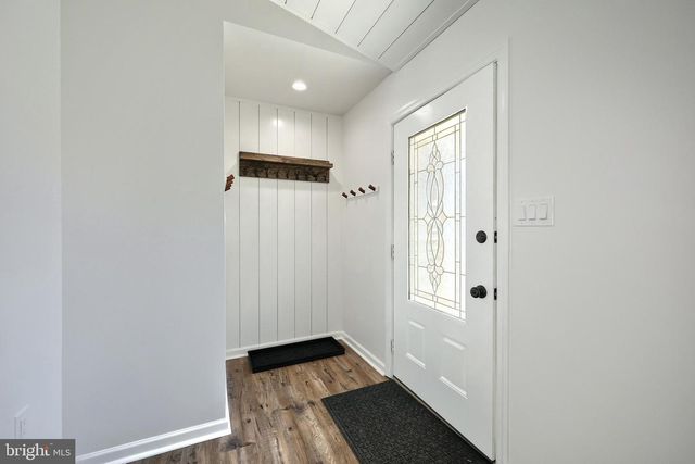 440 STERLING DR, Red Lion, PA 17356