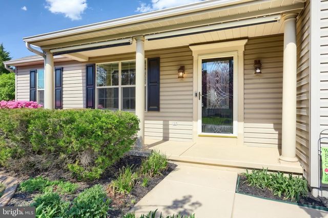 440 STERLING DR, Red Lion, PA 17356