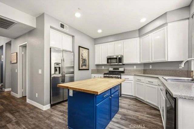 5065 Columbia, Fontana, CA 92336
