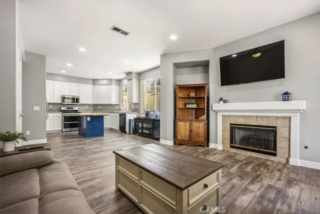 5065 Columbia, Fontana, CA 92336