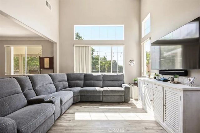 5065 Columbia, Fontana, CA 92336