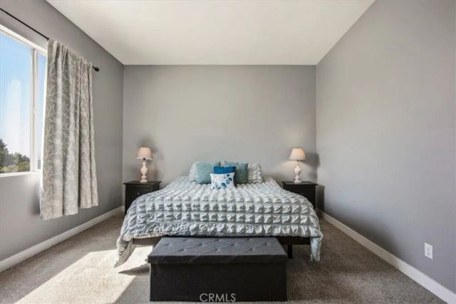 5065 Columbia, Fontana, CA 92336