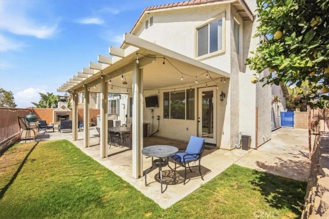 5065 Columbia, Fontana, CA 92336