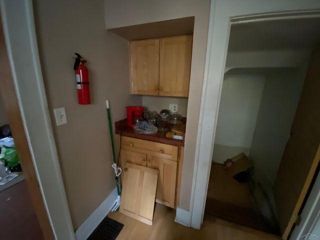 751 Chicago Avenue, Lansing, MI 48915