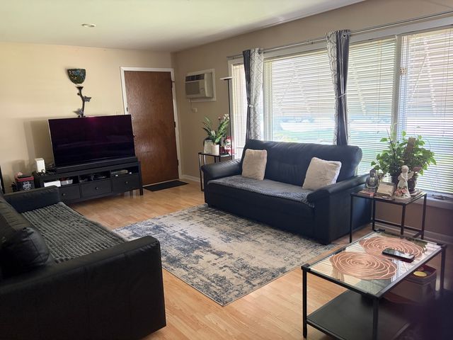 10405 S Keating Avenue 1B, Oak Lawn, IL 60453