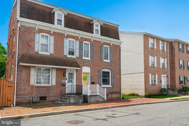 412 RHOADS AVE, Boyertown, PA 19512