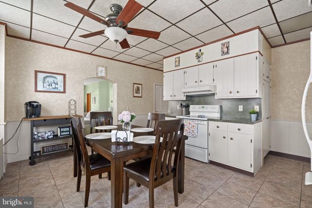 412 RHOADS AVE, Boyertown, PA 19512