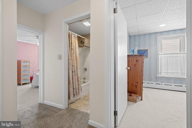 412 RHOADS AVE, Boyertown, PA 19512