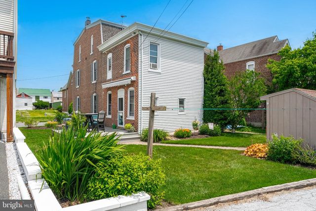 412 RHOADS AVE, Boyertown, PA 19512