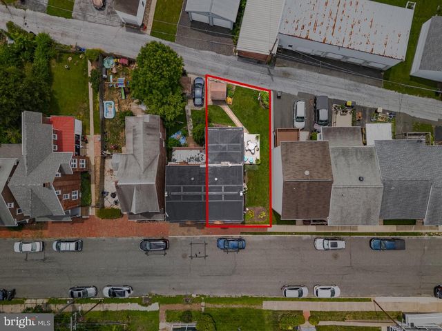412 RHOADS AVE, Boyertown, PA 19512