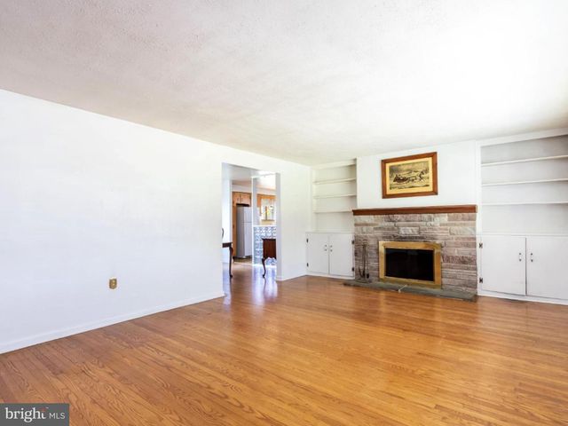 1104 ALMSHOUSE RD, Ivyland, PA 18974