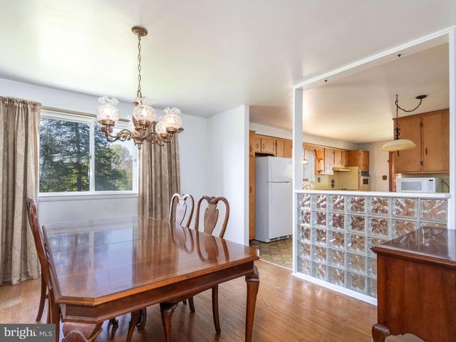 1104 ALMSHOUSE RD, Ivyland, PA 18974