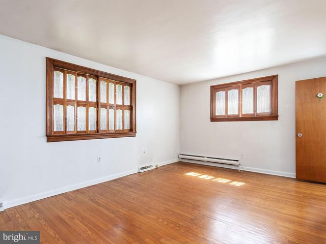 1104 ALMSHOUSE RD, Ivyland, PA 18974
