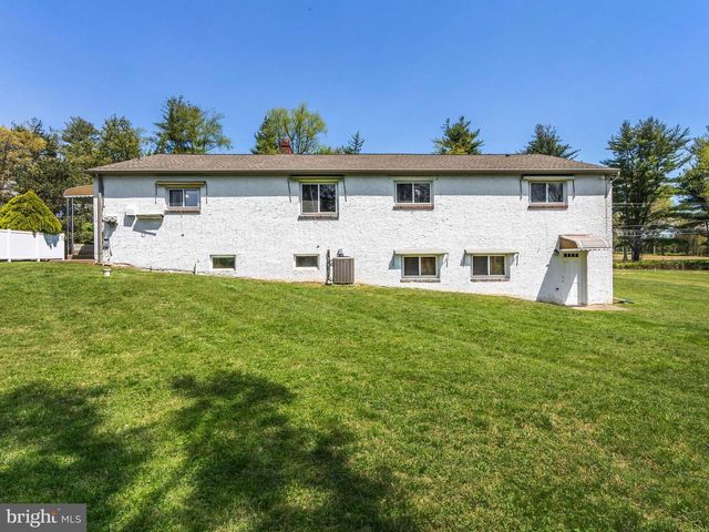 1104 ALMSHOUSE RD, Ivyland, PA 18974