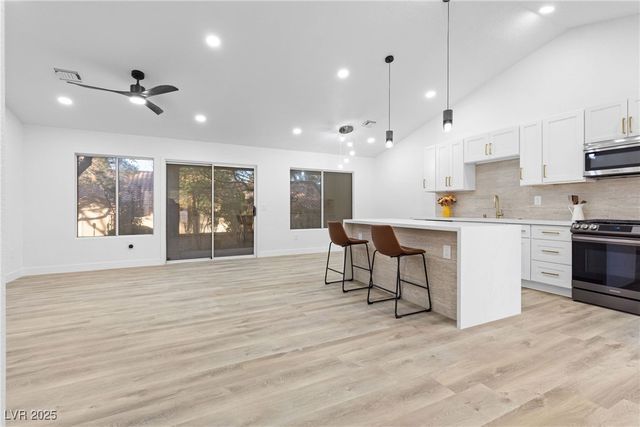 9512 Eagle Valley Drive, Las Vegas, NV 89134